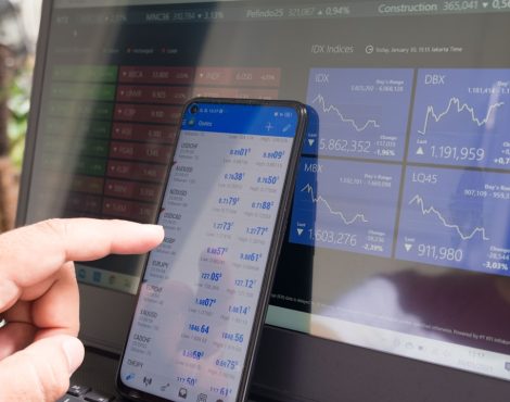 The 7 Biggest Crypto Trading Mistakes Beginners Make in 2026 (And How to Avoid Them)
